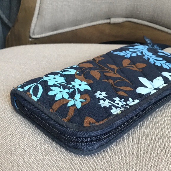 πHPπVeraBradley zip accordion wallet/wristlet - Picture 11 of 12